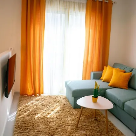 Apartment Brand-new Modern Next To One Outlet Mall *